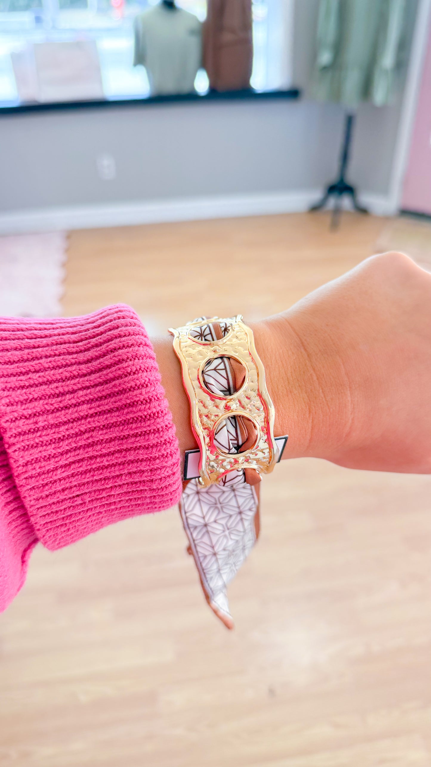 Wavy Scarf Bracelet, Brown