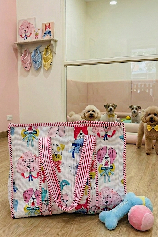 Quilted Tote, Pups & Bows